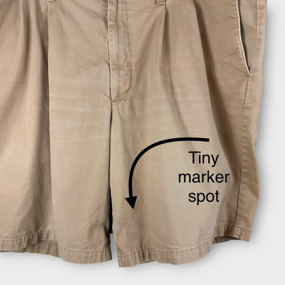 Dockers Tan Flat Front Shorts Classic Style Men’s 46 Dress Shorts Chinos Pleated