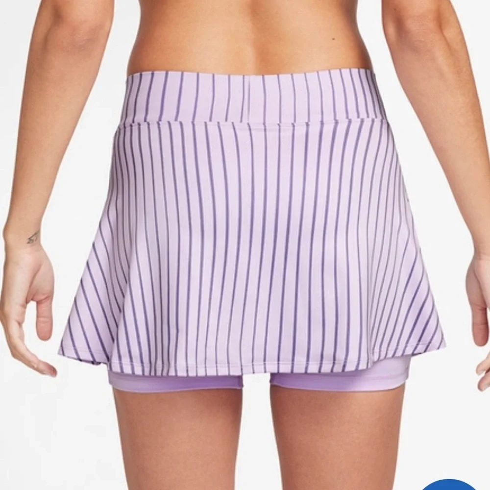 Nike xl stripes
