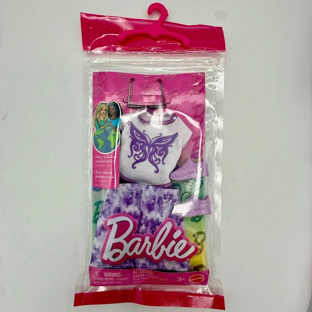 Barbie lot clothing