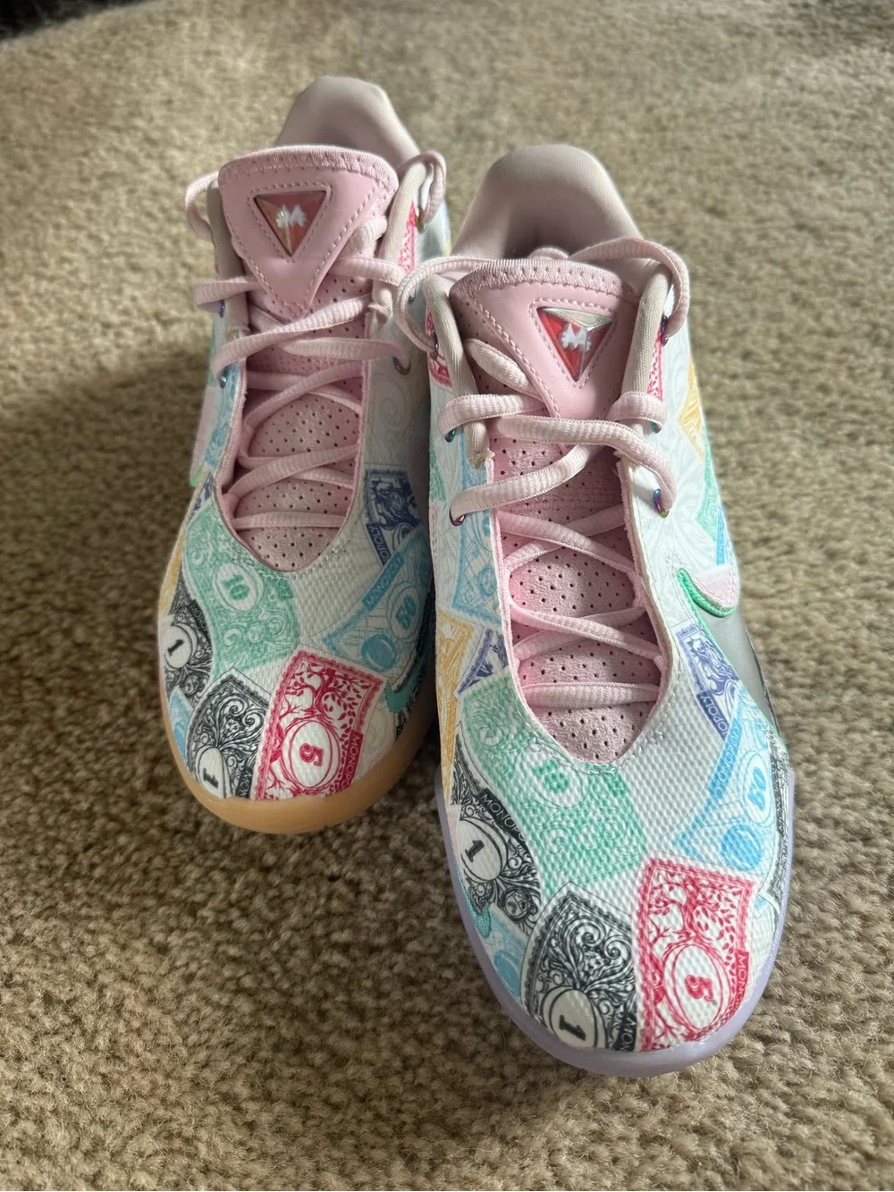 Nike playful money