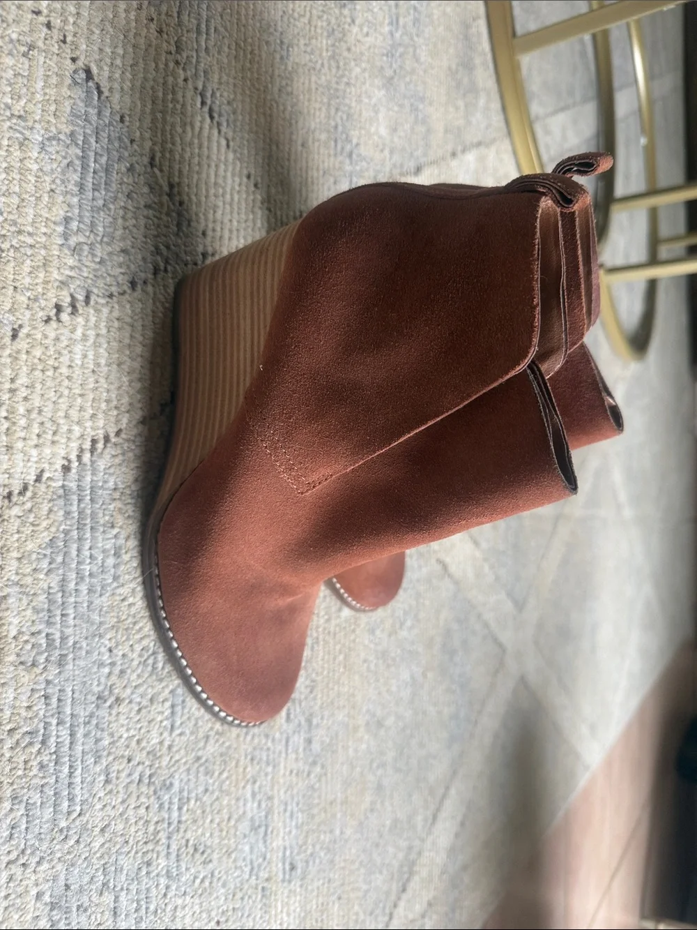 Lucky Brand off where light