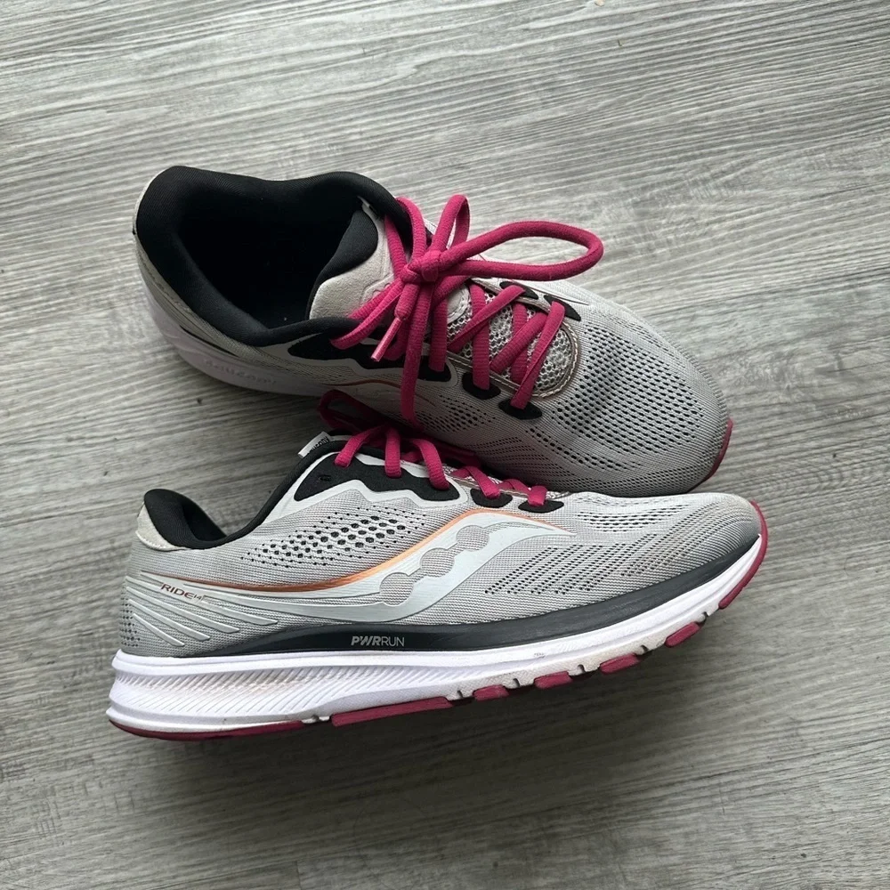 Saucony stylish athletic