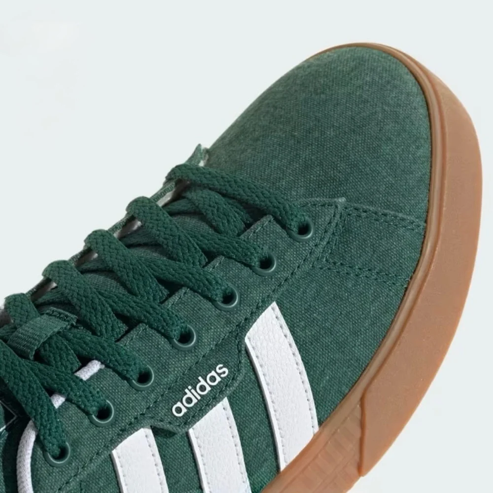 Adidas Men's Daily 3.0 Skate Shoe in Collegiate Green / Cloud White / Gum NIB