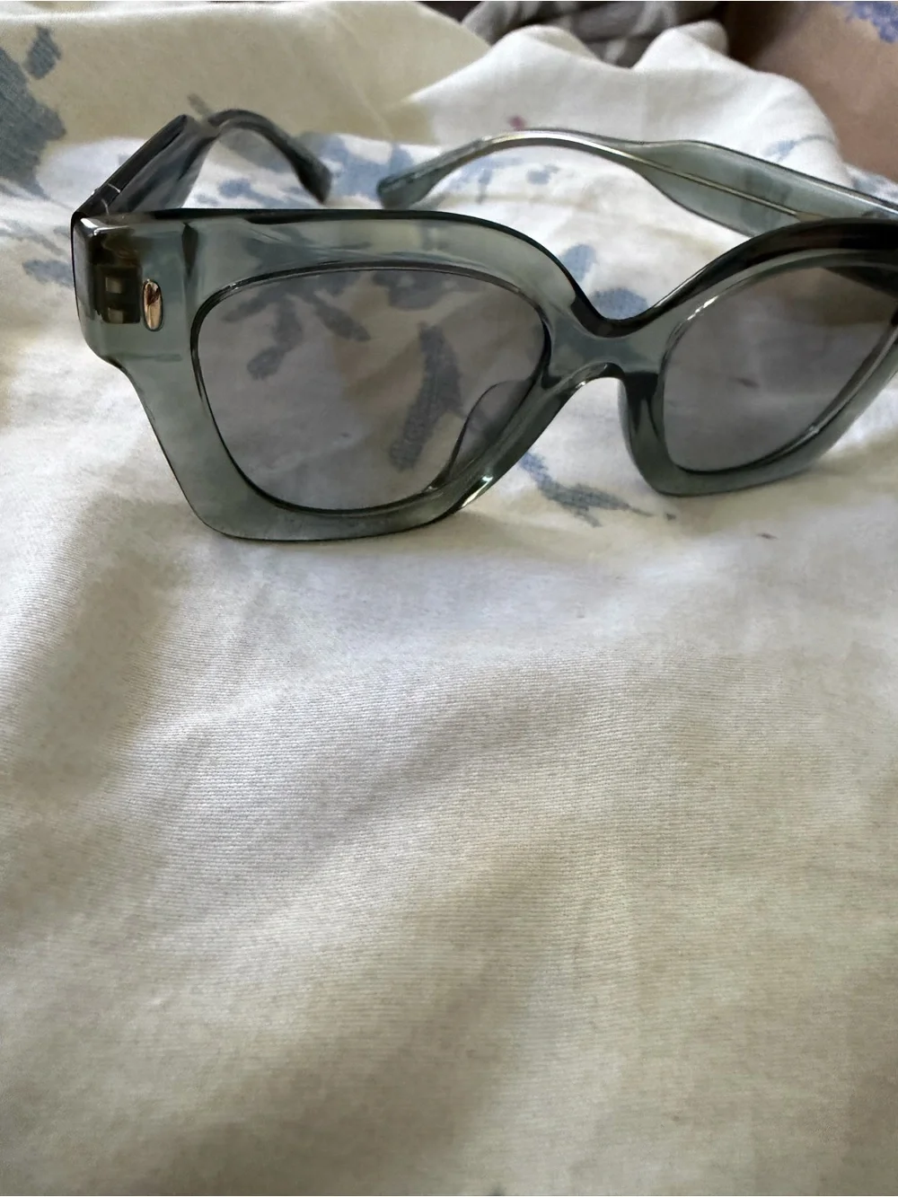 Tory Burch Olive Green Oversized Square Sunglasses with Gold Logo