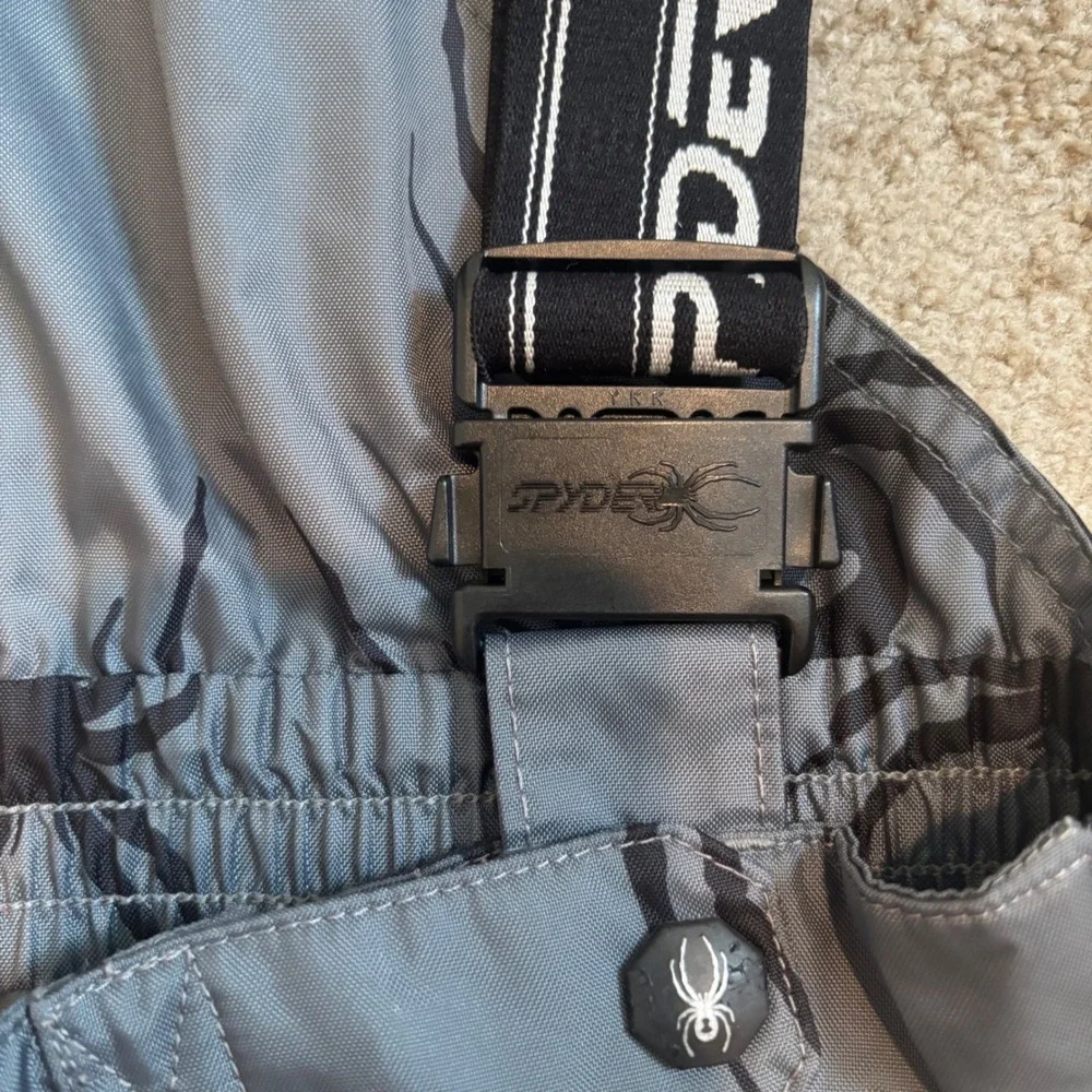Spyder insulated ski