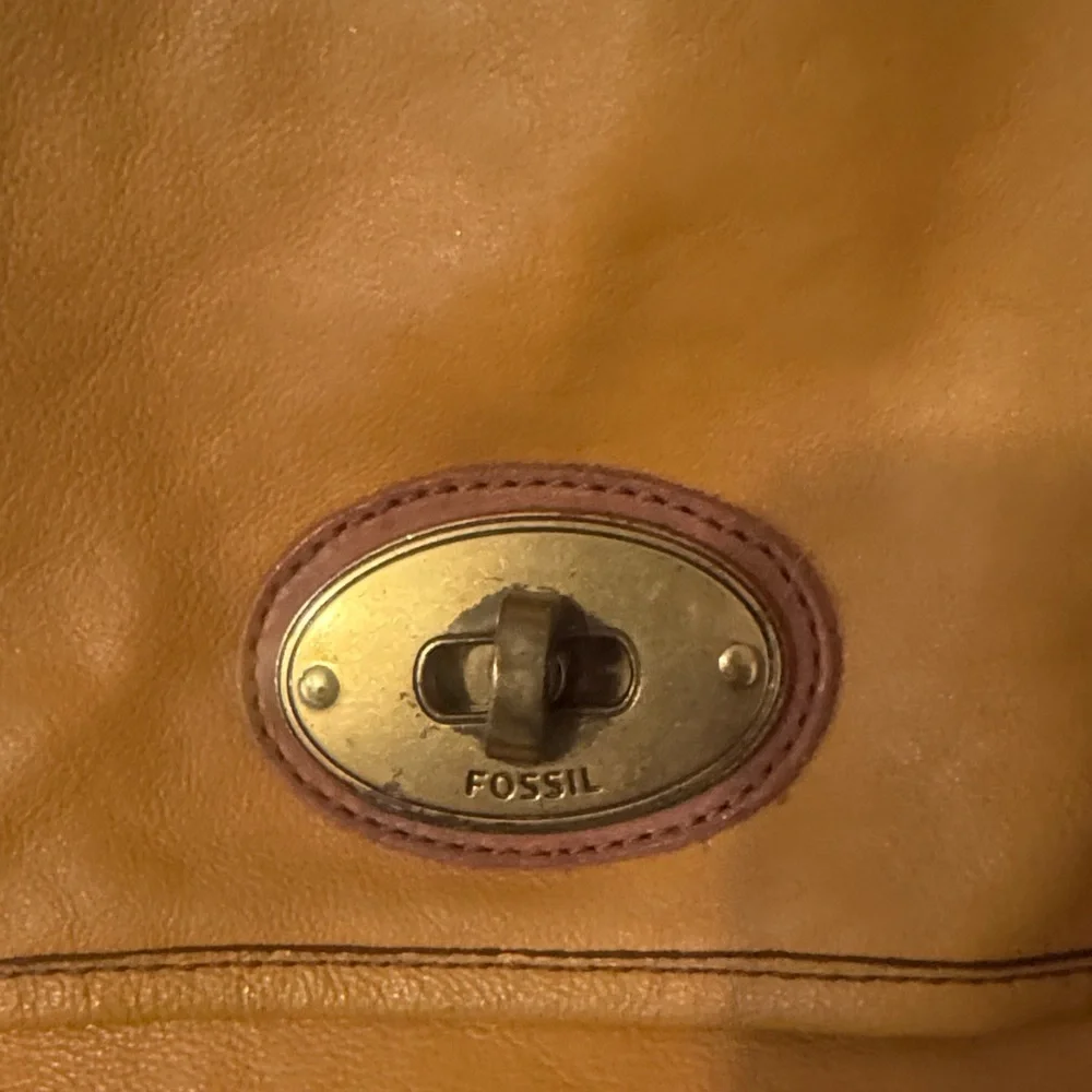 Fossil stylish satchel