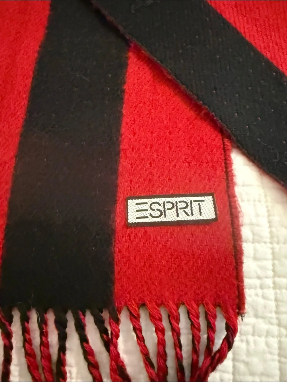 Esprit eye catching
