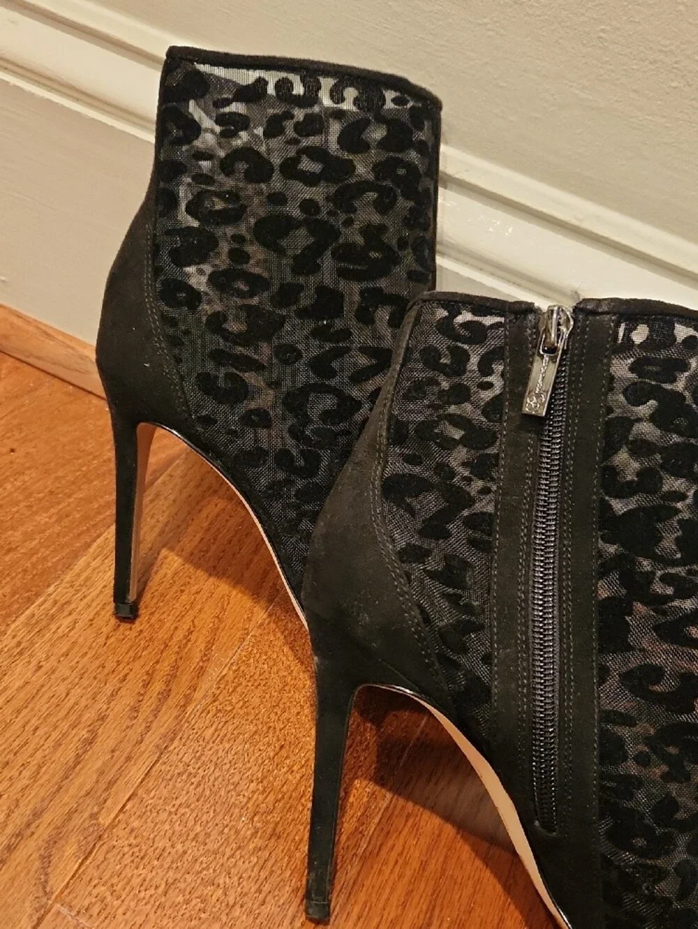 Jessica Simpson zipper jessica forward