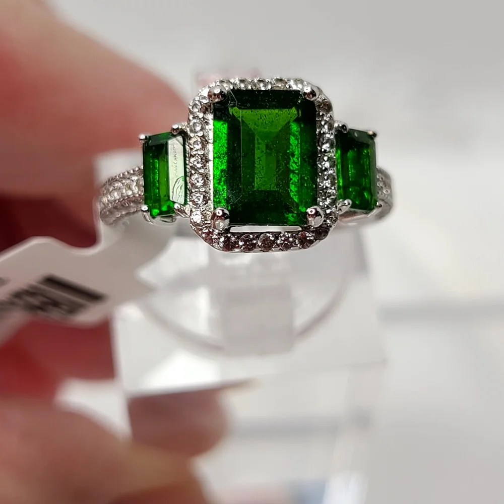 Chrome Diopside beautiful vibrant