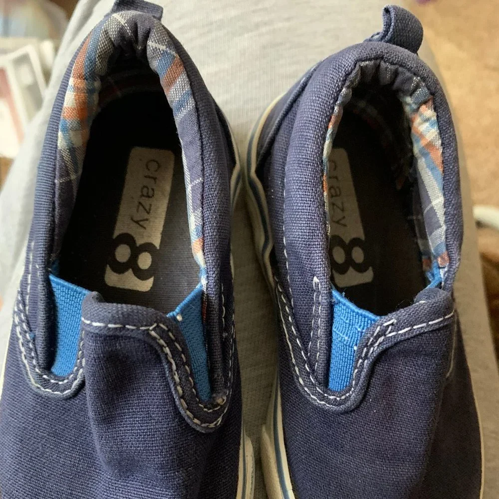Crazy 8 pre owned