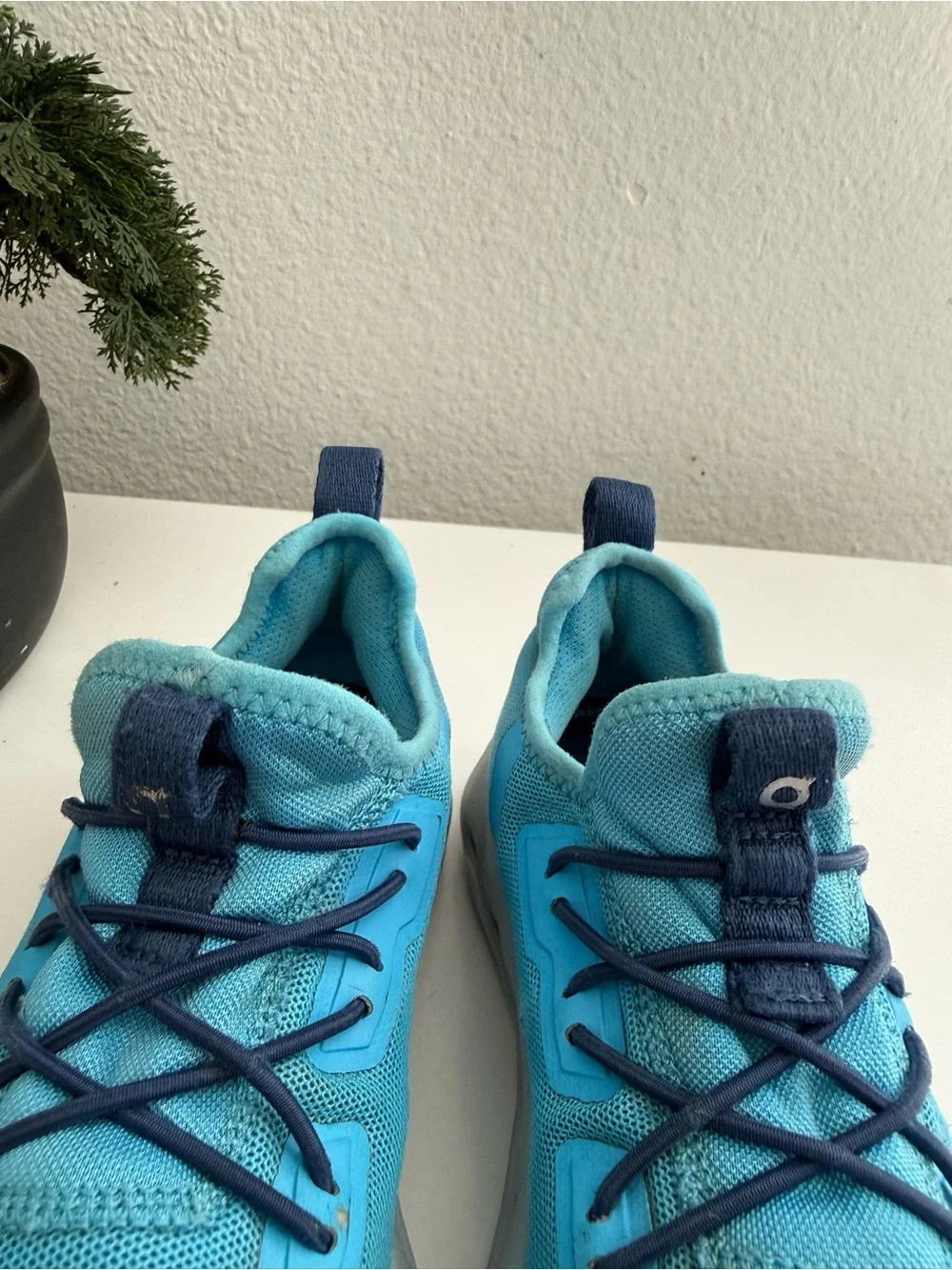 On Running lightweight breathable