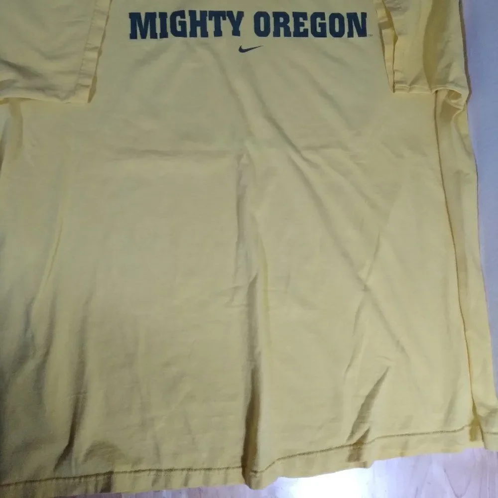 Nike vintage center