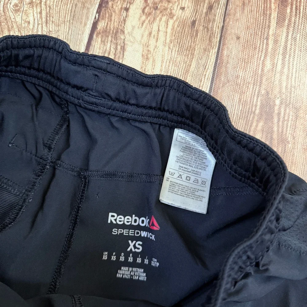 Reebok item excellent