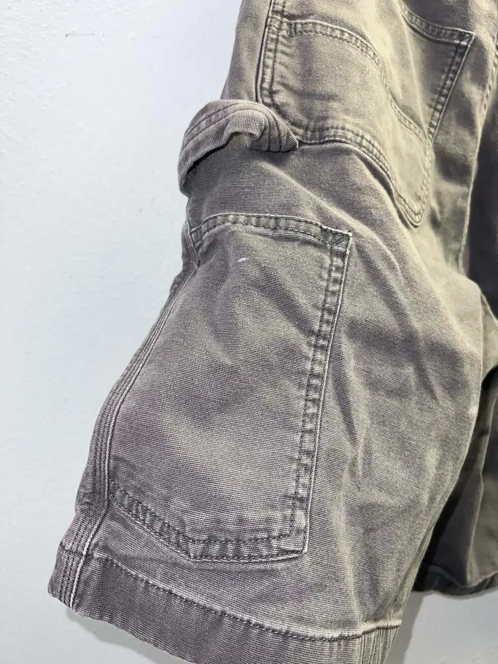 Carhartt measures fit tagged