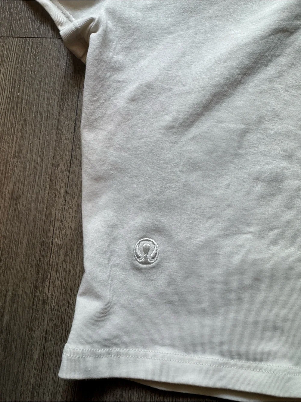 lululemon athletica sleeve subtle cream