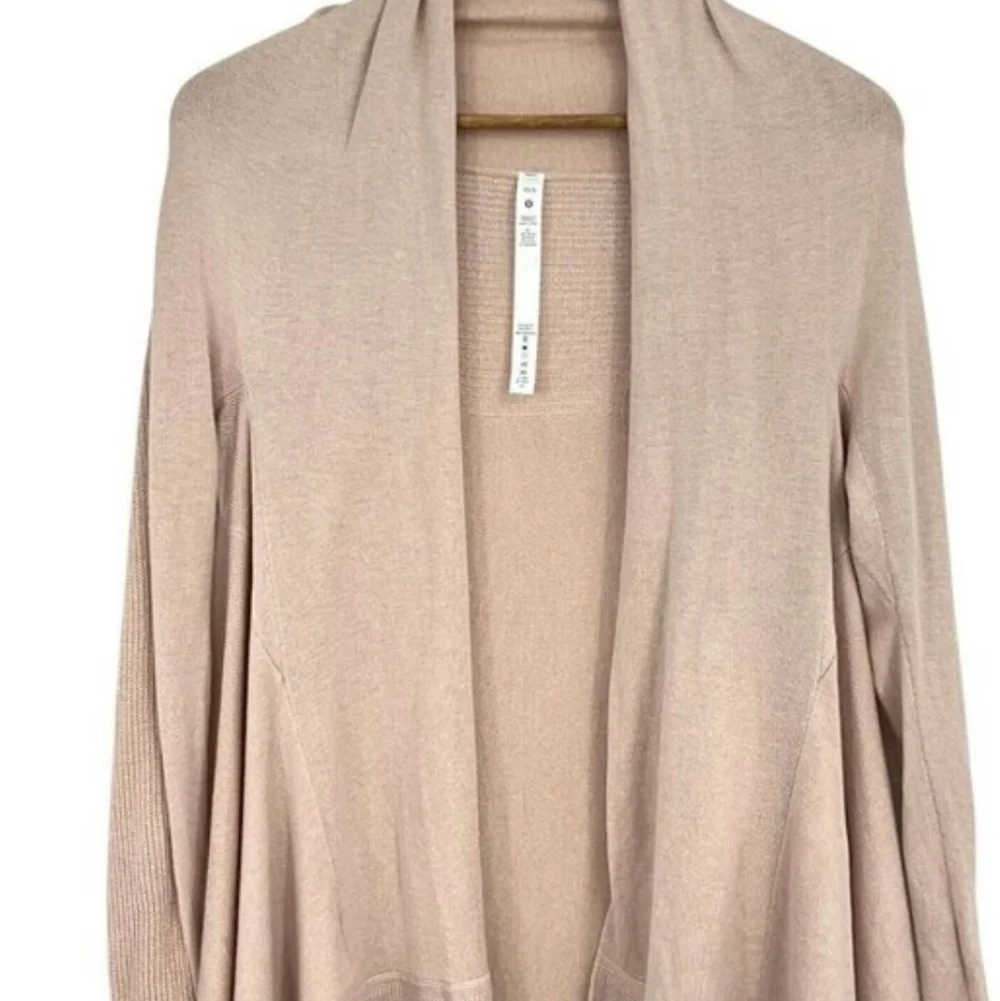 lululemon athletica front c17