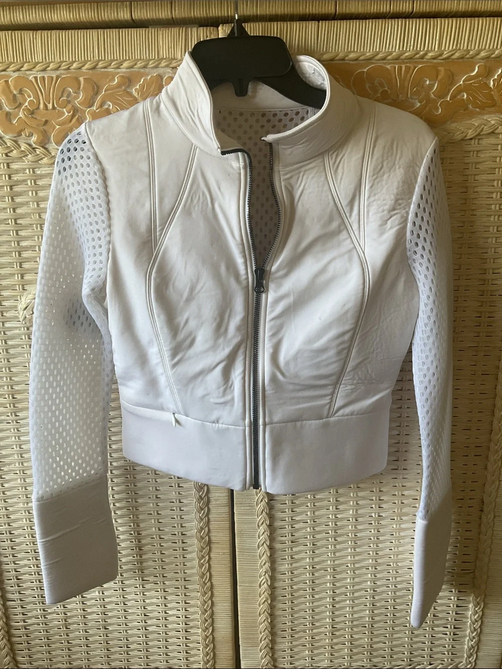 Alo Perforated Jacket GUC