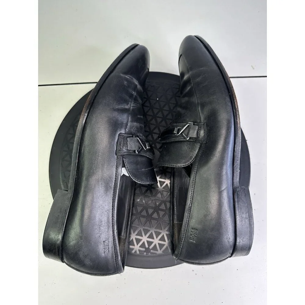 Hugo Boss please read