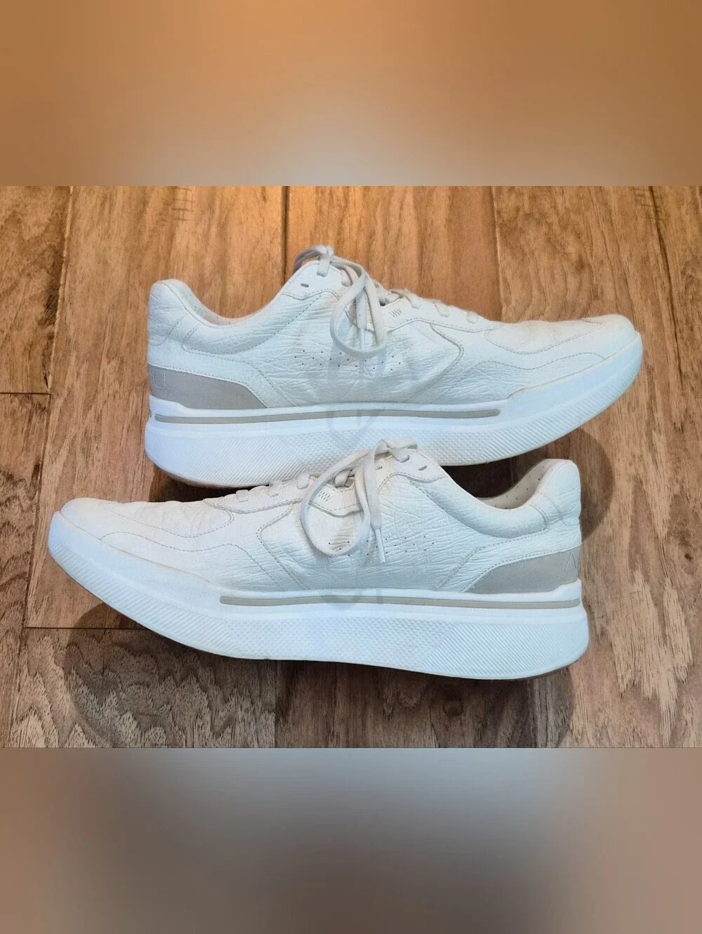 Ahnu premium casual