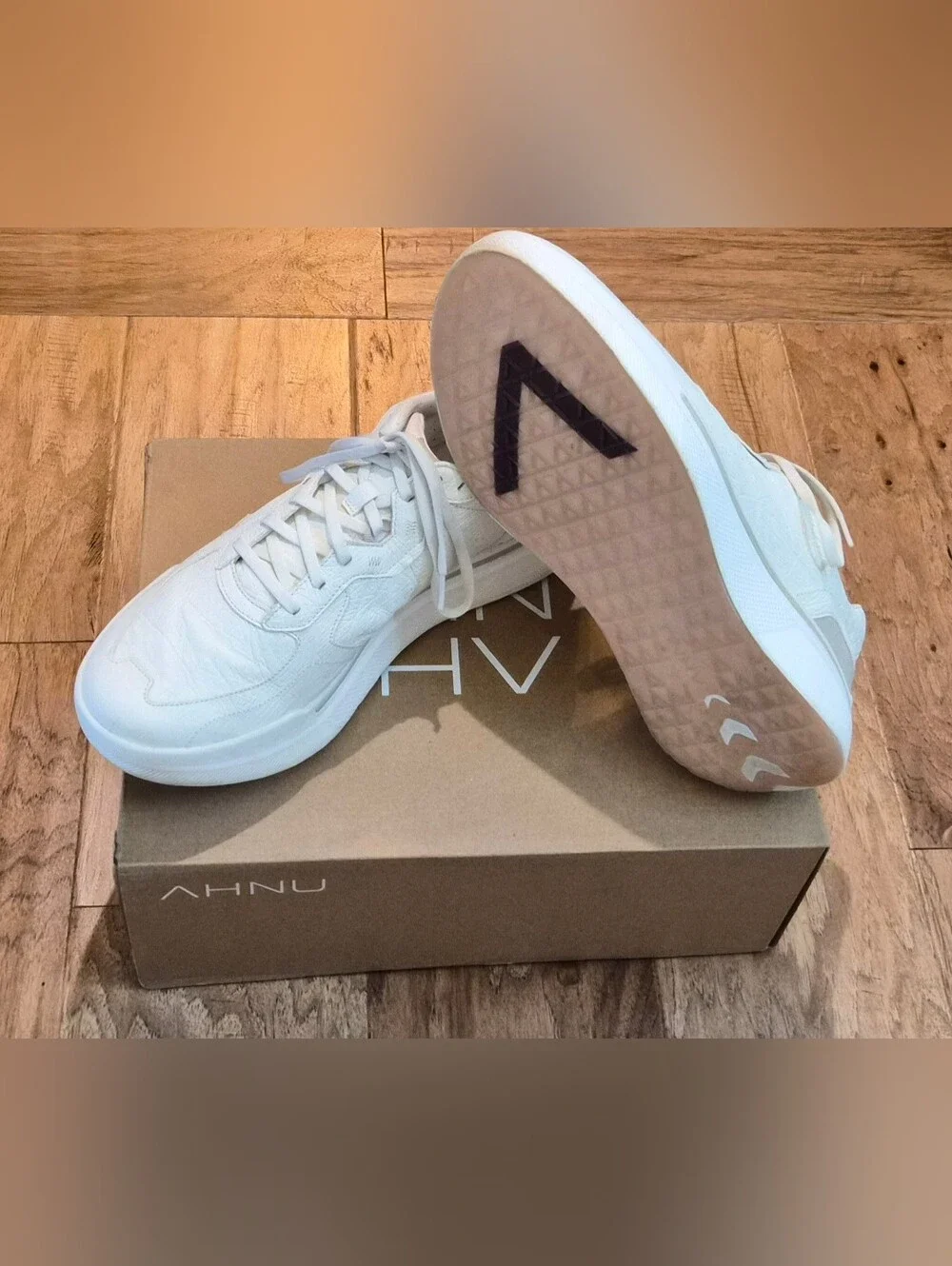 Ahnu premium casual