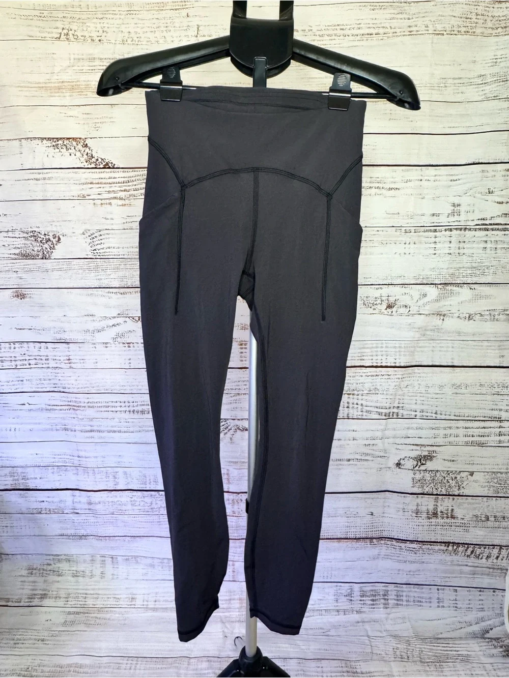 Lululemon 6 Black Active Leggings Women