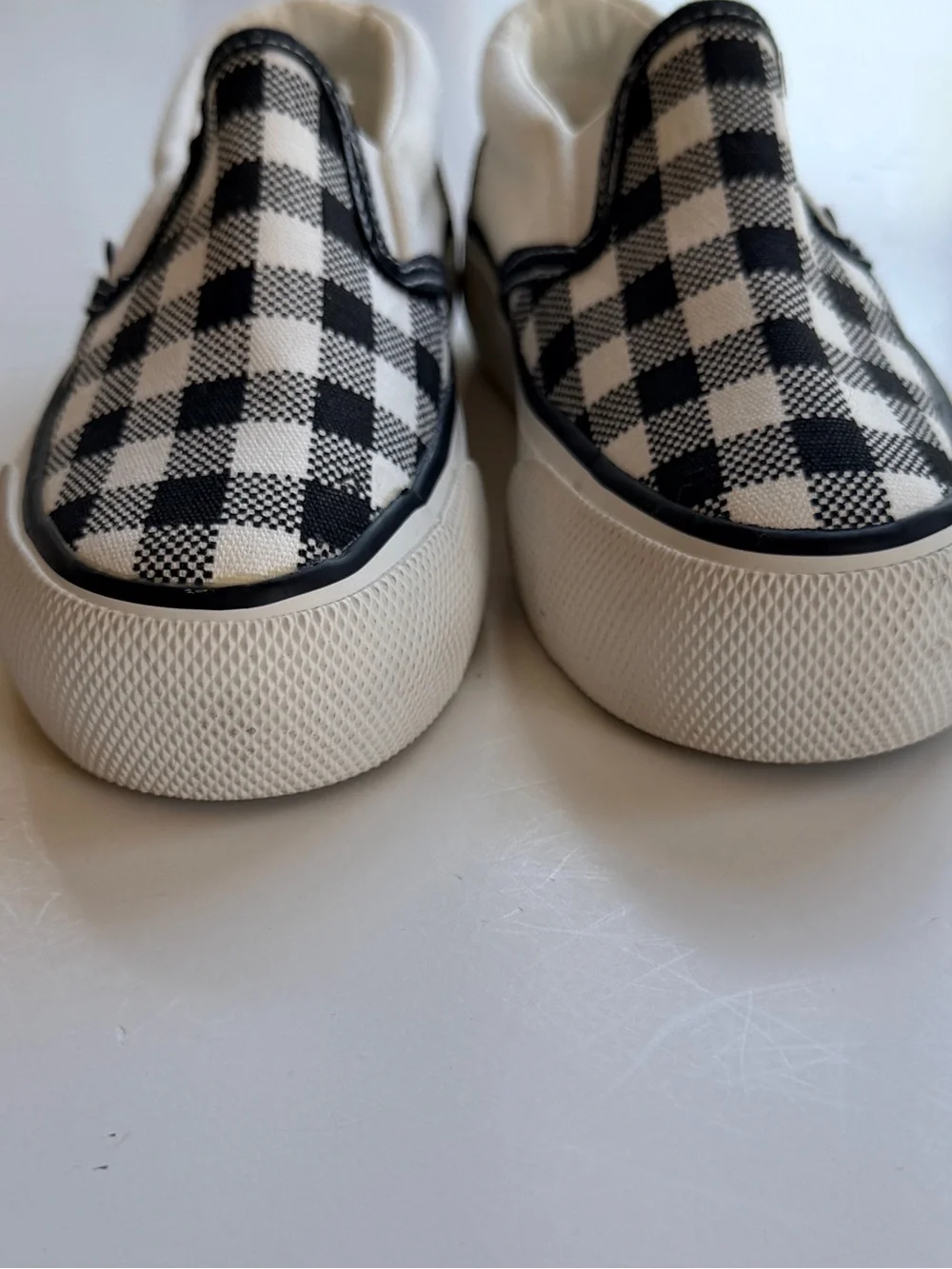 Mudd Kids Slip On Sneakers Plaid Checkered Casual Shoes Youth Size 10 Unisex