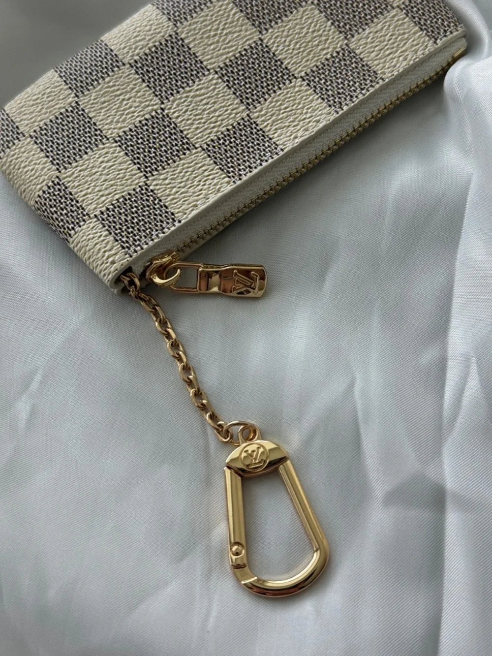 Louis Vuitton authentic louis