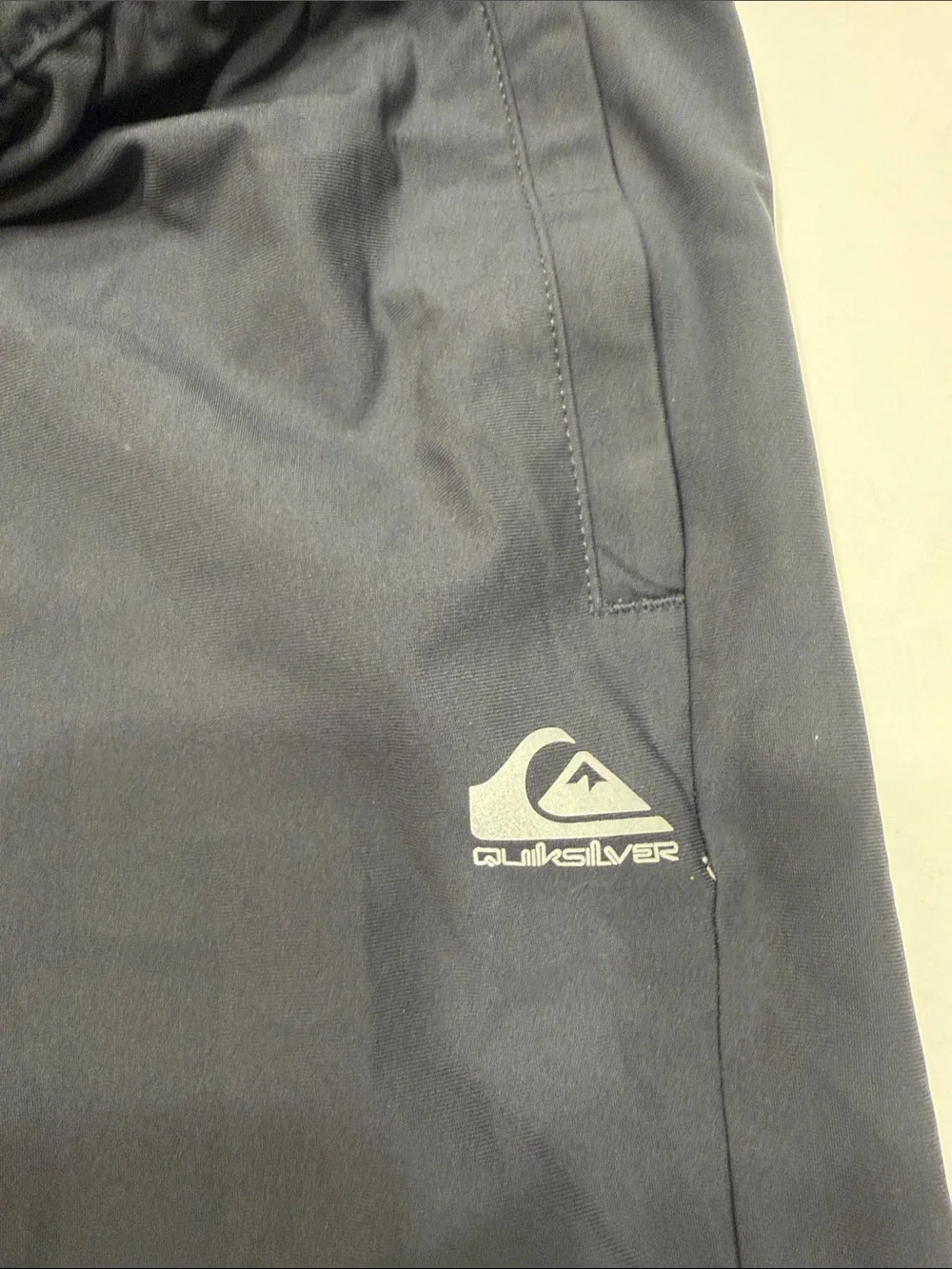 Quiksilver color clean fabric