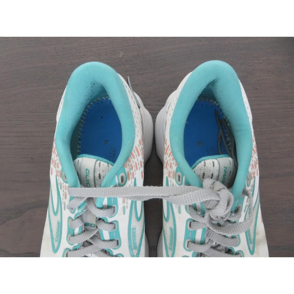 Brooks shoes are
