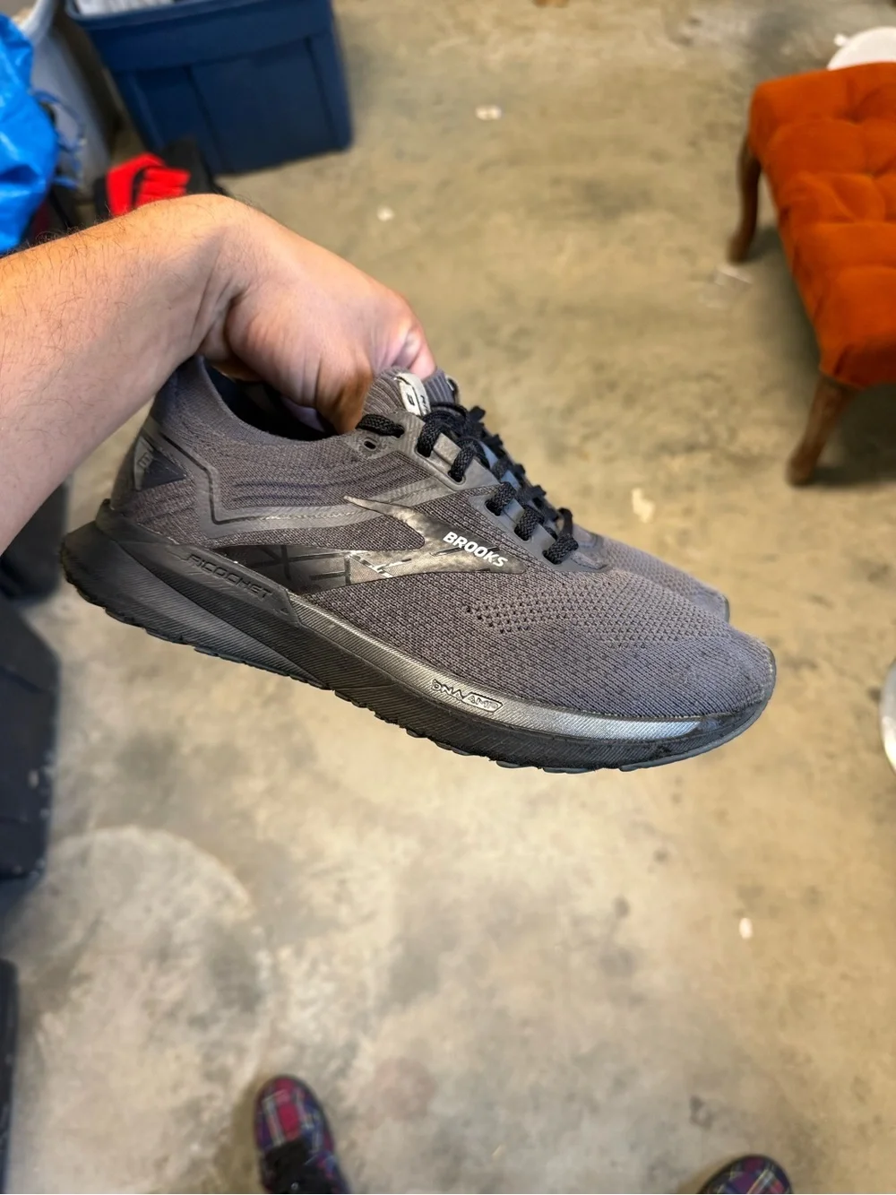 Brooks Ricochet 3 Gray/Black Running Shoes Sneakers Men Size 7.5 Used