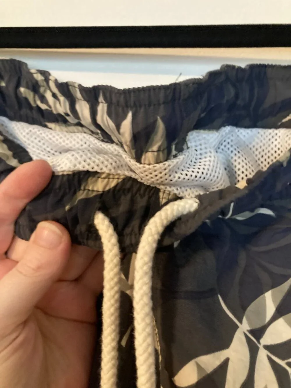 Tommy Bahama men dark