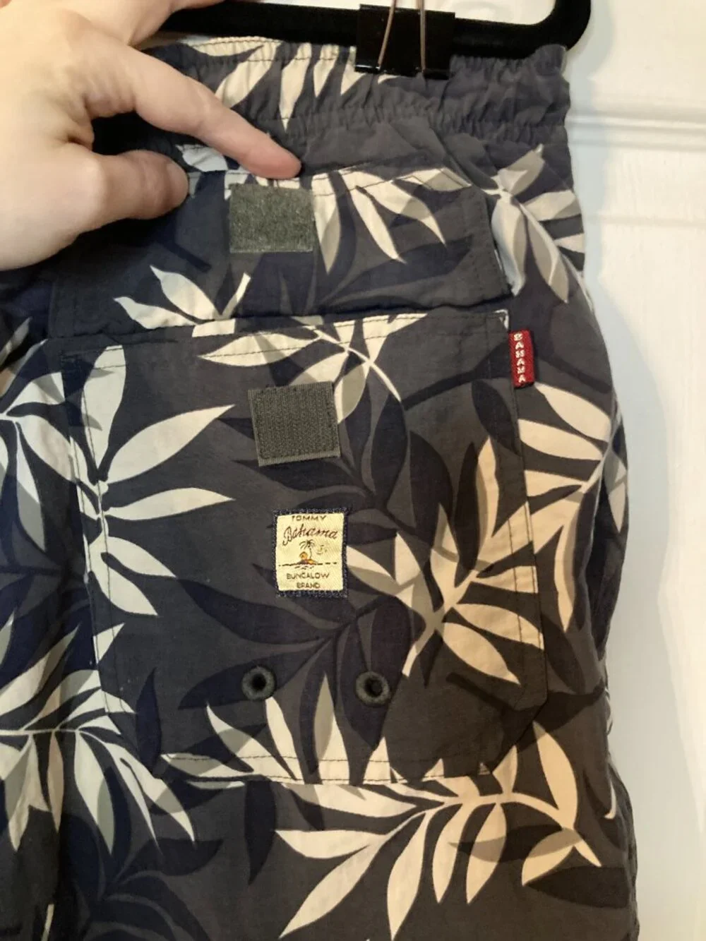 Tommy Bahama men dark