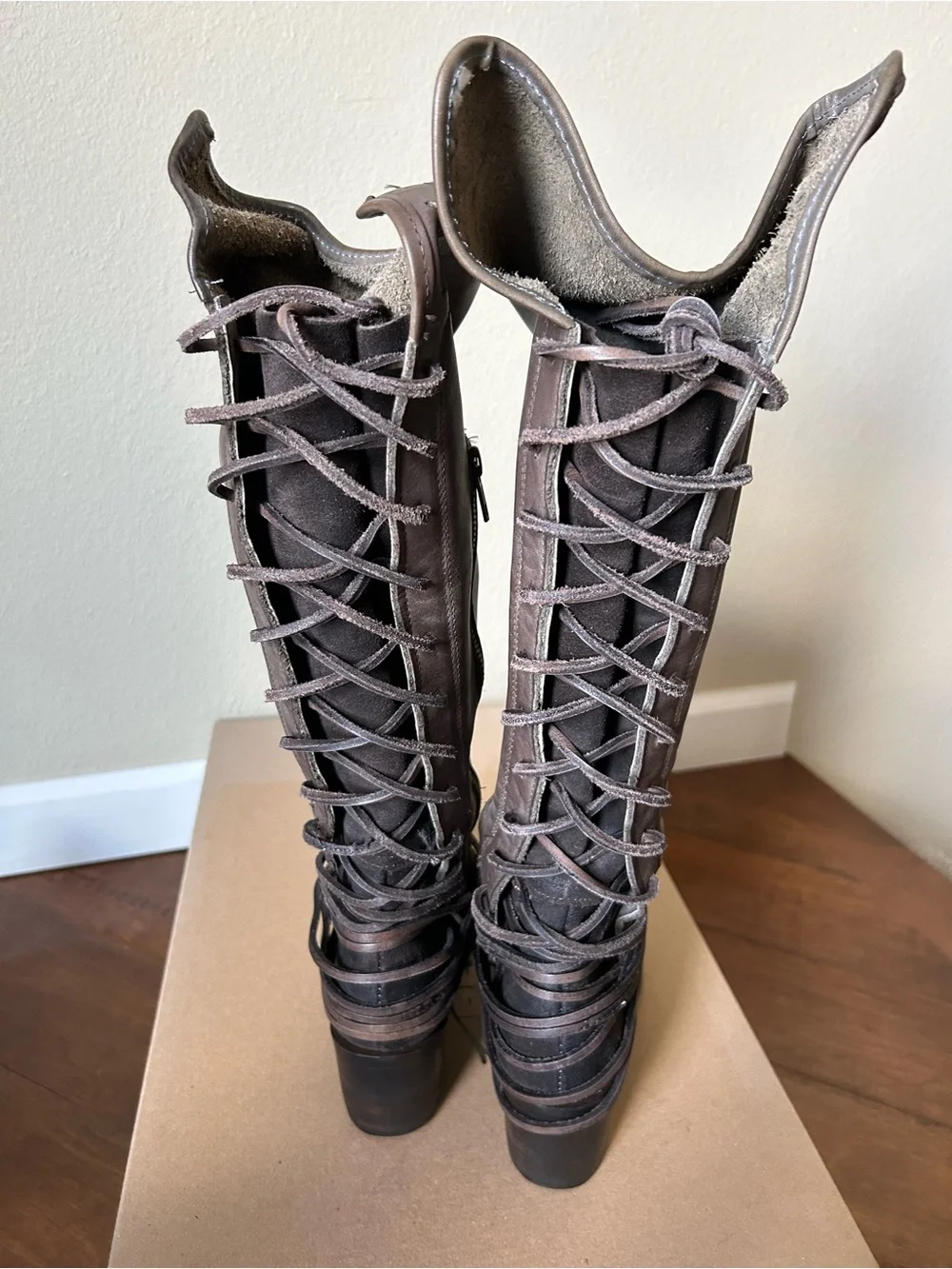 N/A brand freebird zipper
