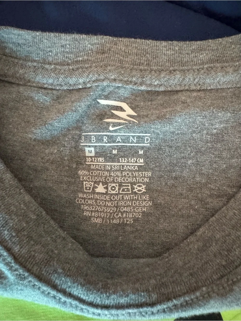 Nike kids gray
