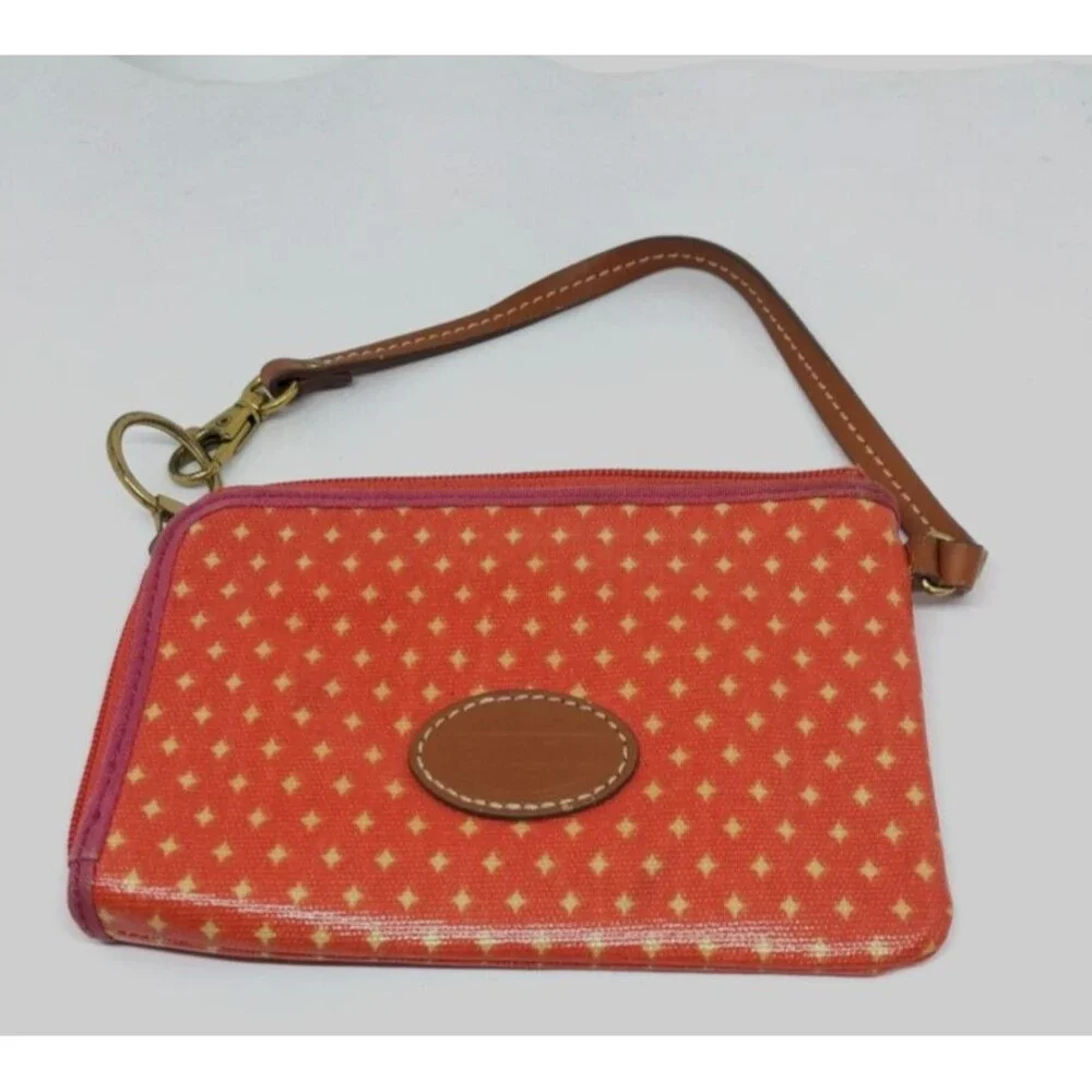 Fossil this clutch