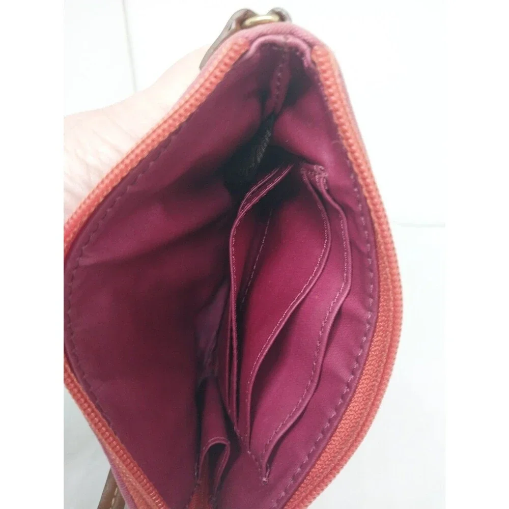 Fossil this clutch