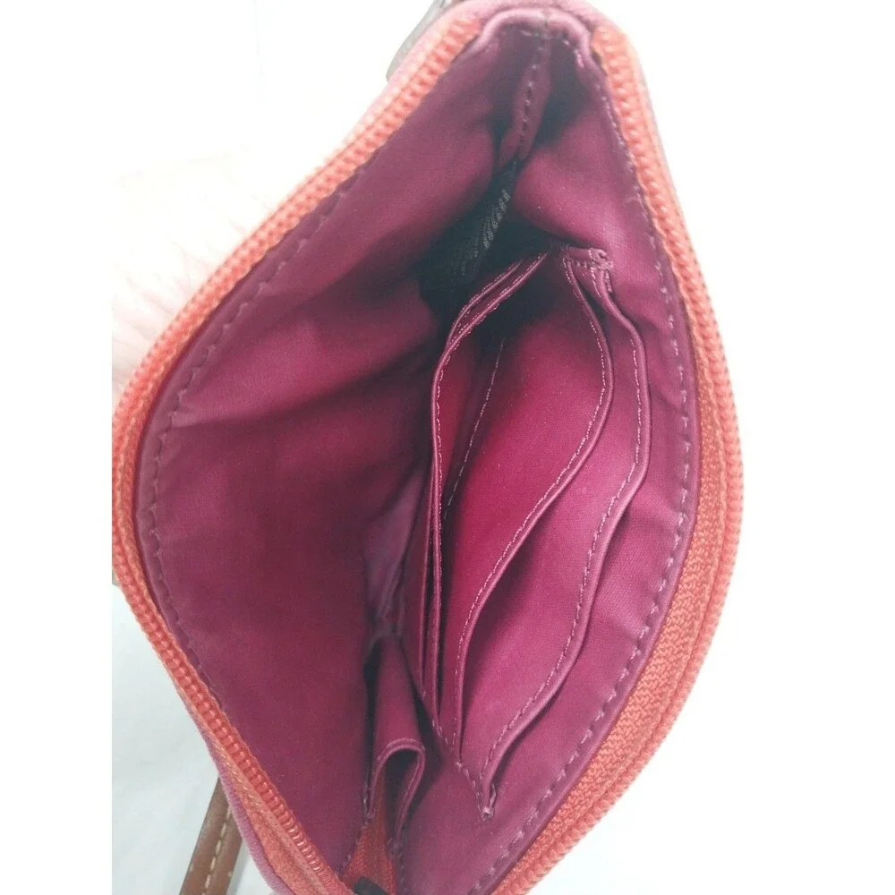 Fossil this clutch