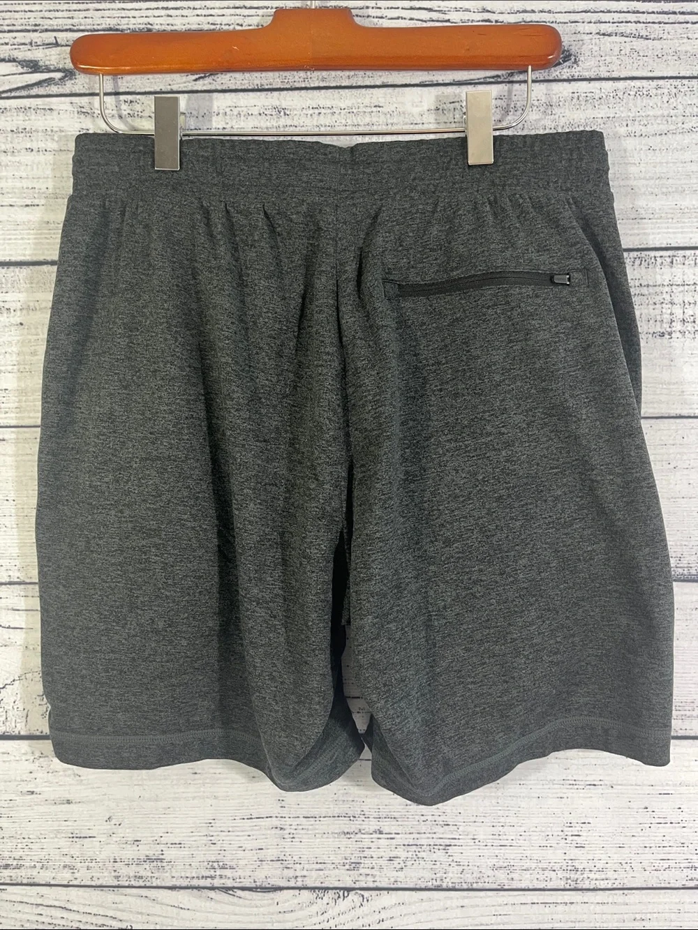 VUORI-Ponto Performance Shorts in Charcoal Heather Light weight Medium Size