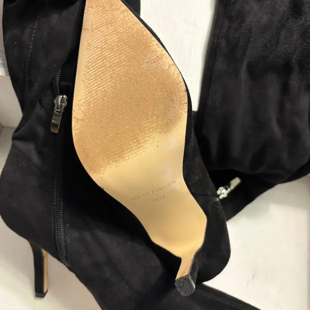 Marc Fisher knee lining heel