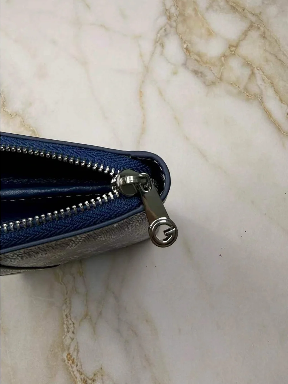 Goyard compact zip