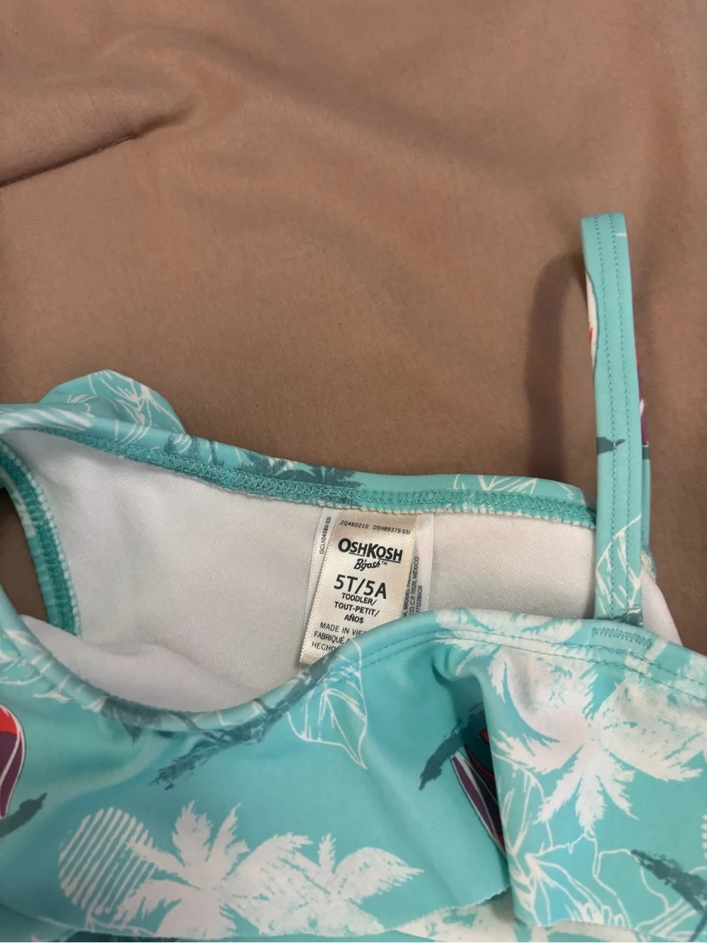 OshKosh Bgosh bring beach