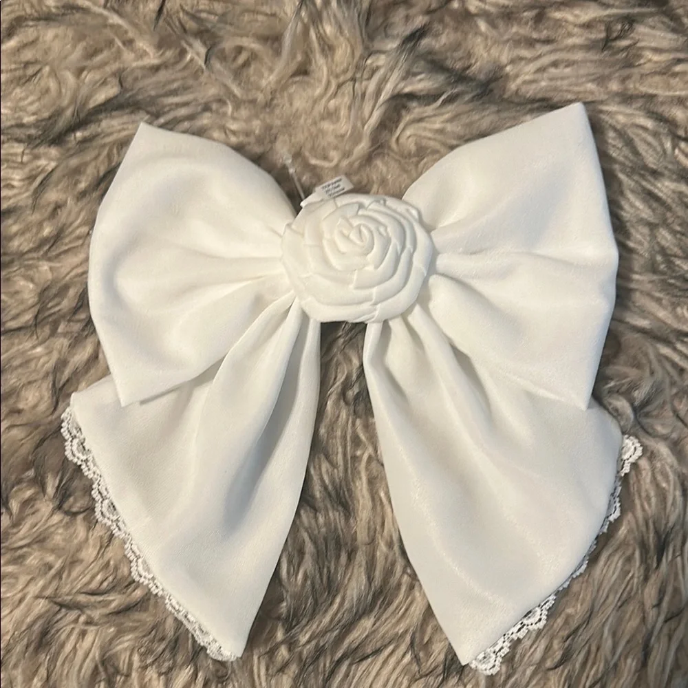 Free People Easy Does It Bow White Clip