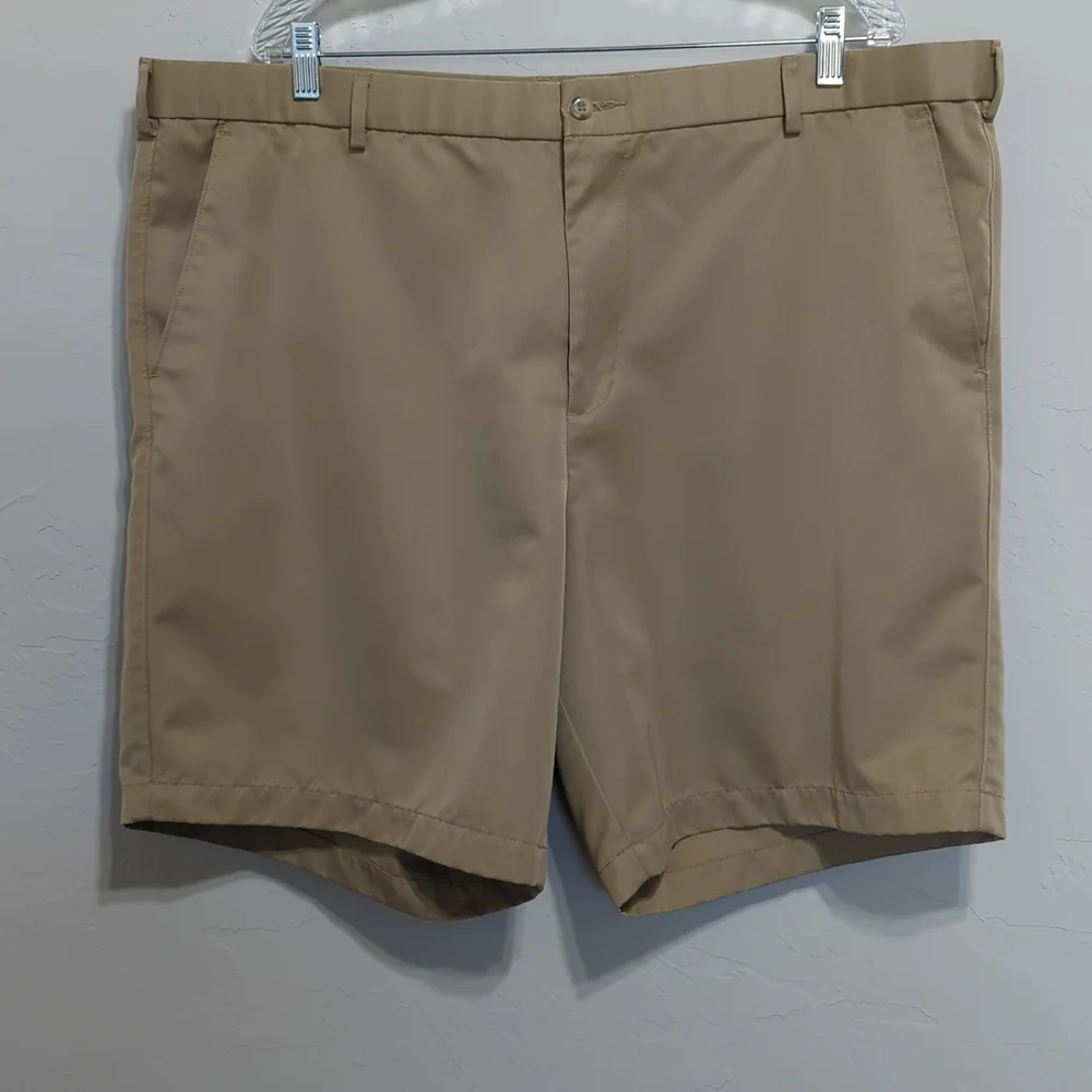 DOCKERS Premium Golf Brown Tan Short Size 44 Waist