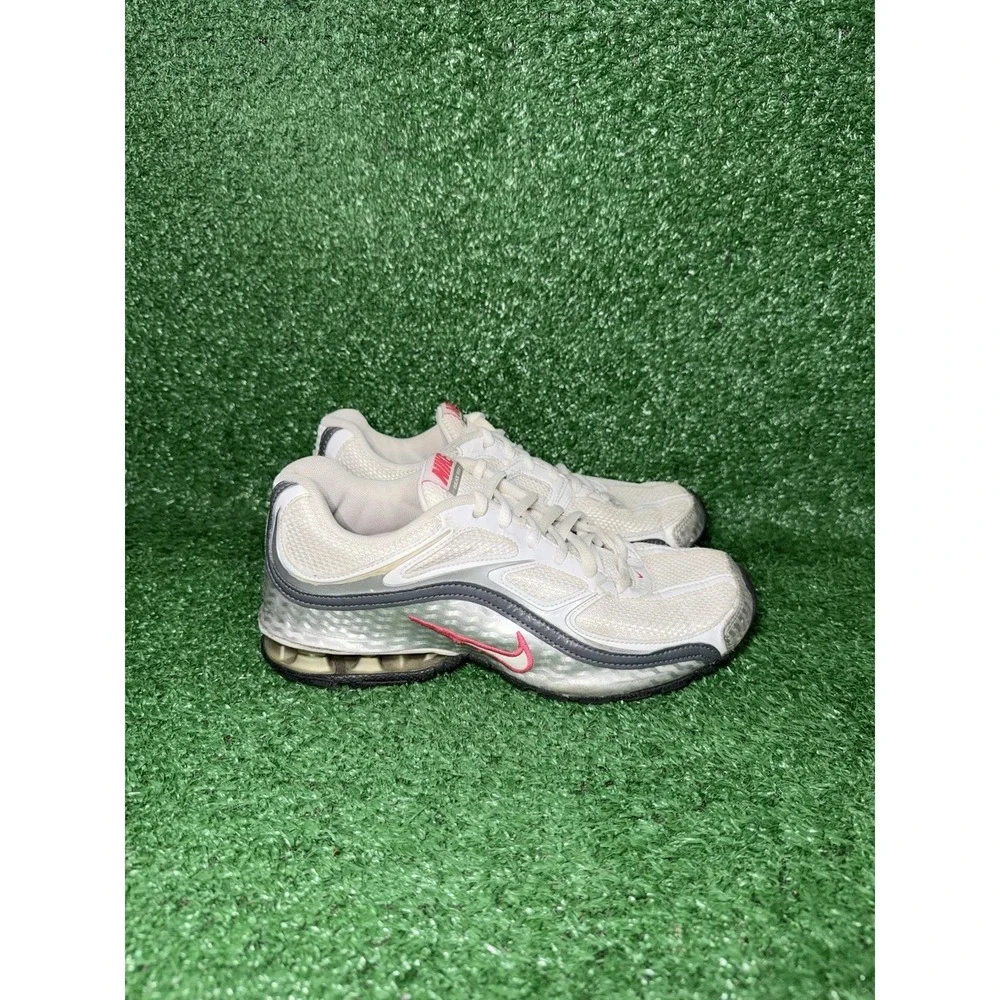 Nike Reax Run 5 Womens Size 7.5 White Silver Pink Running Walking Shoes Sneakers