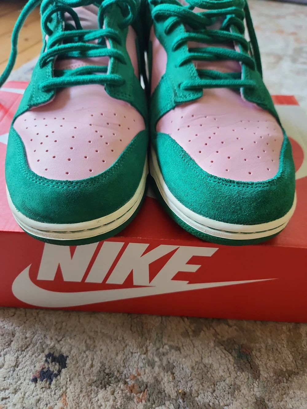 Nike low top