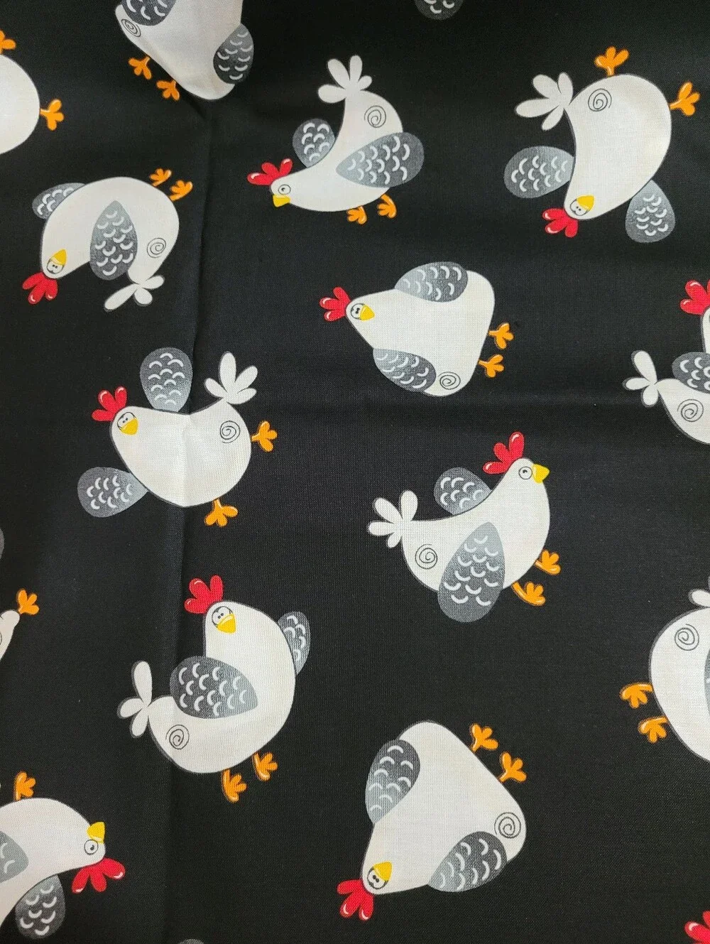Hi-Fashion Fabrics Quirky Chicken Print Sewing Fabric 2 Yards (1509)