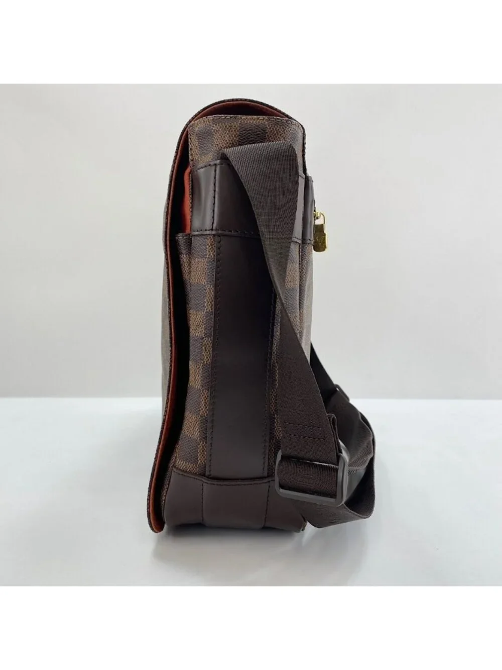 Louis Vuitton brand size climate