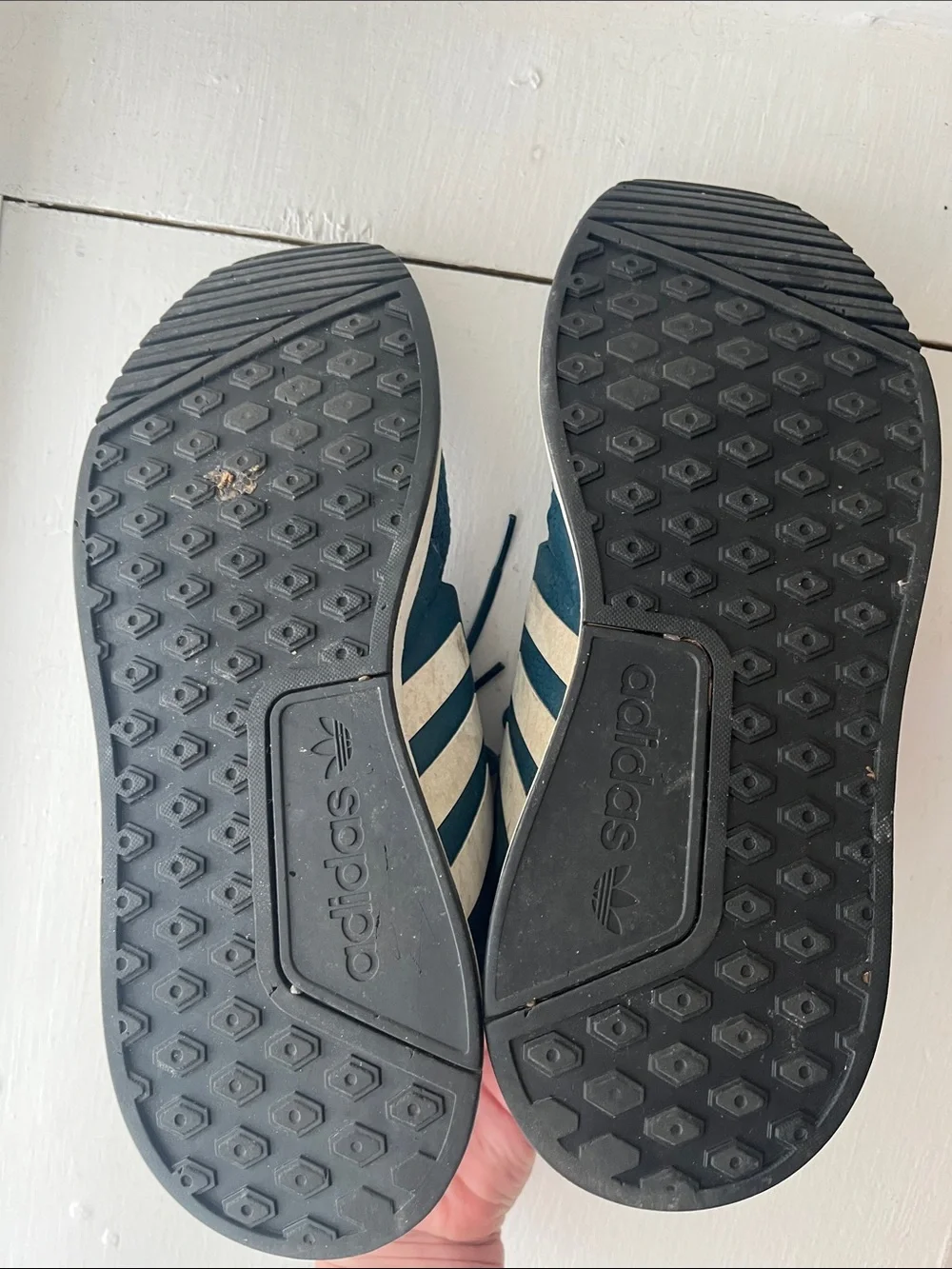 adidas secure closure