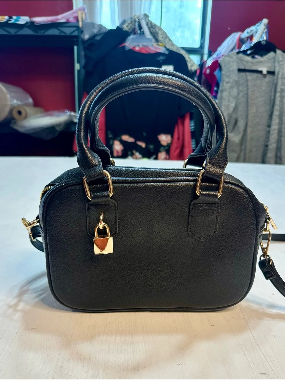 Kayla Ava classic versatile