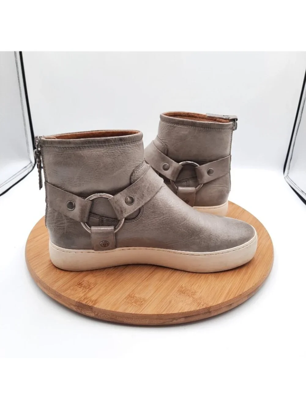 Frye lena harness